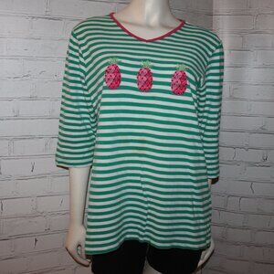 🍍 Quacker Factory Pineapple Tee – Green, White & Pink – Size L Embroidered